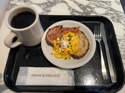 スクランブルエッグトースト 実際の画像
